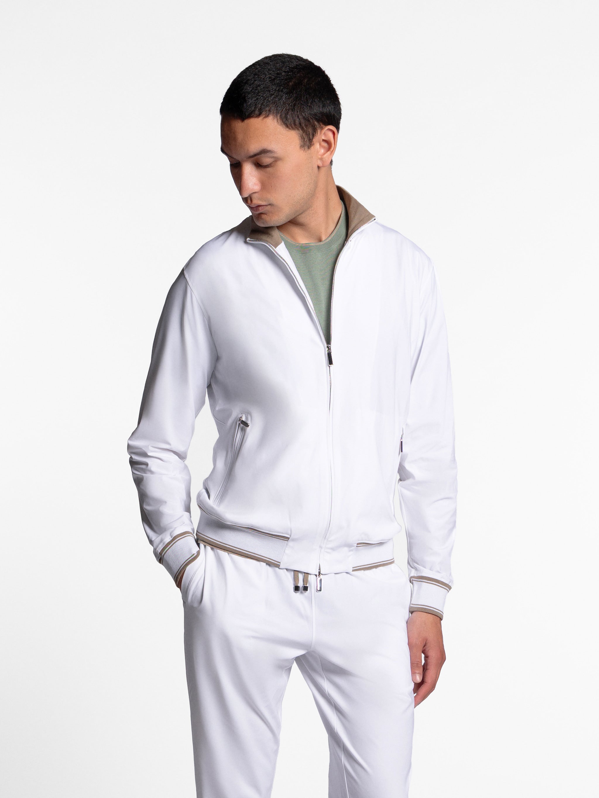 Berellio Luxury Travel Suit